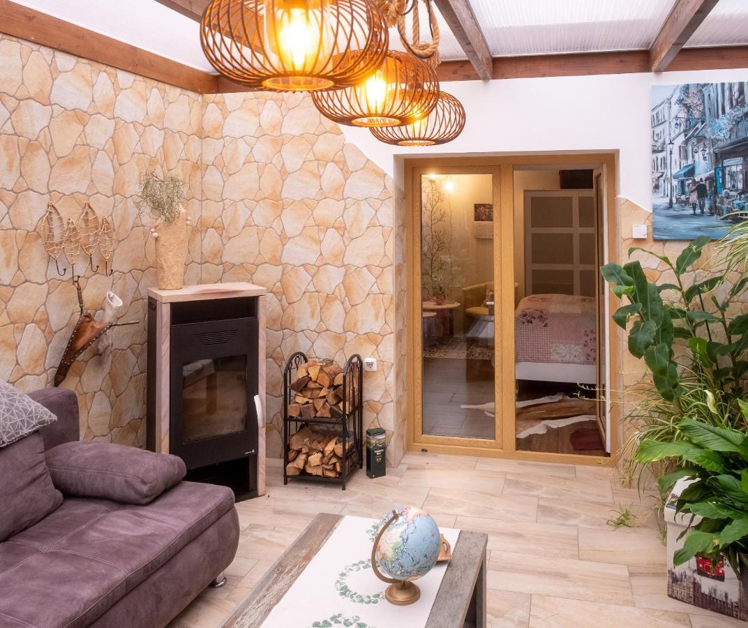Unser Studio-Apartment "Wohlfuehloase" オラニエンブルク エクステリア 写真
